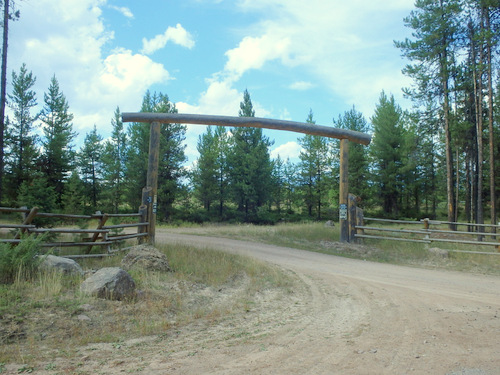 GDMBR: Archetype Montana Ranch Entryway.